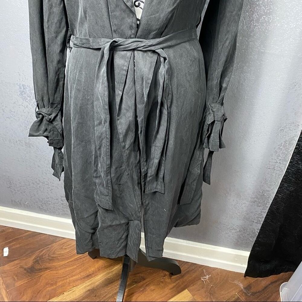 Splendid Sandwash Twill Drape Trench Coat. Black. Knee length. Tie waist - Picture 6 of 12